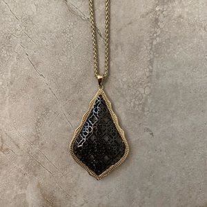 Kendra Scott necklace!